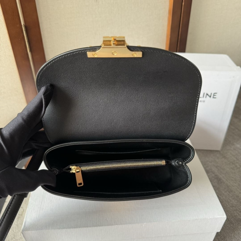 Ce1i*e kelly bags